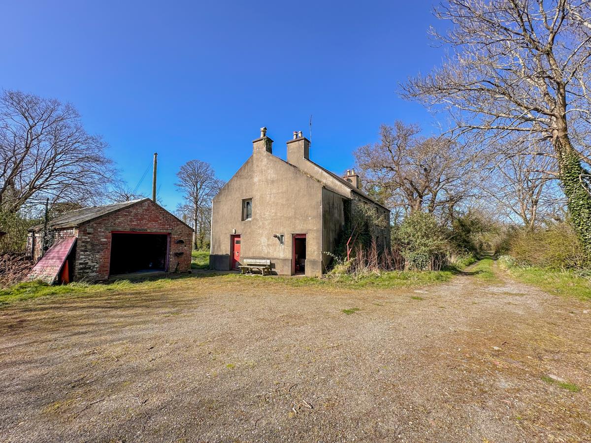 Ardonan Farm, Ardonan Lane, Ramsey, Isle Of Man. — Photo 2 of 13