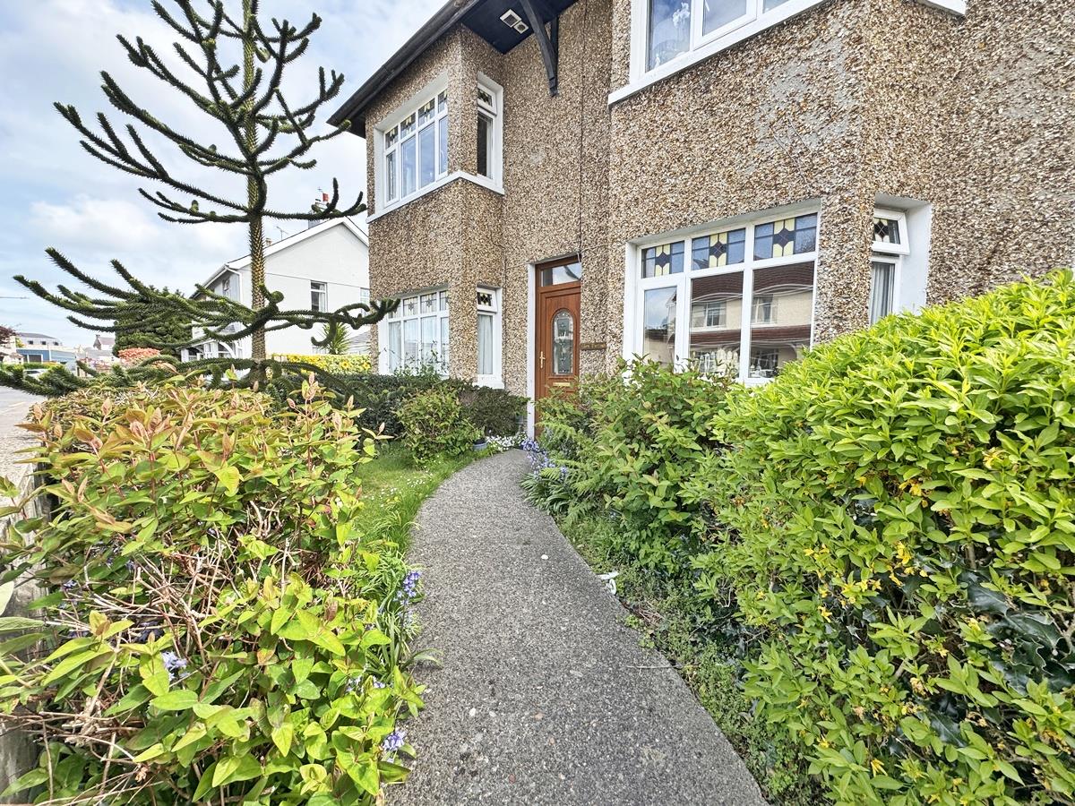Brookfield Avenue, Ramsey. — Photo 2 of 17