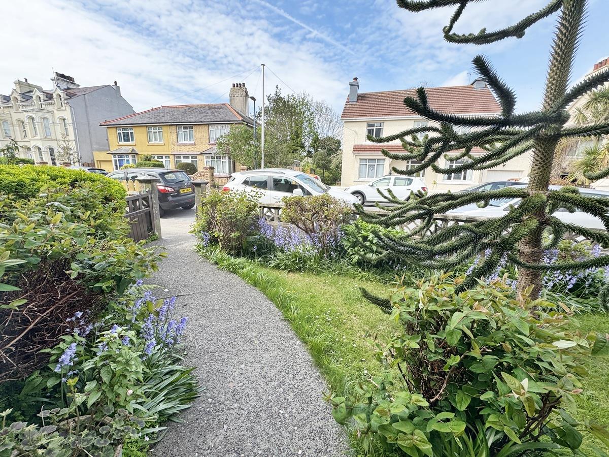 Brookfield Avenue, Ramsey. — Photo 3 of 17