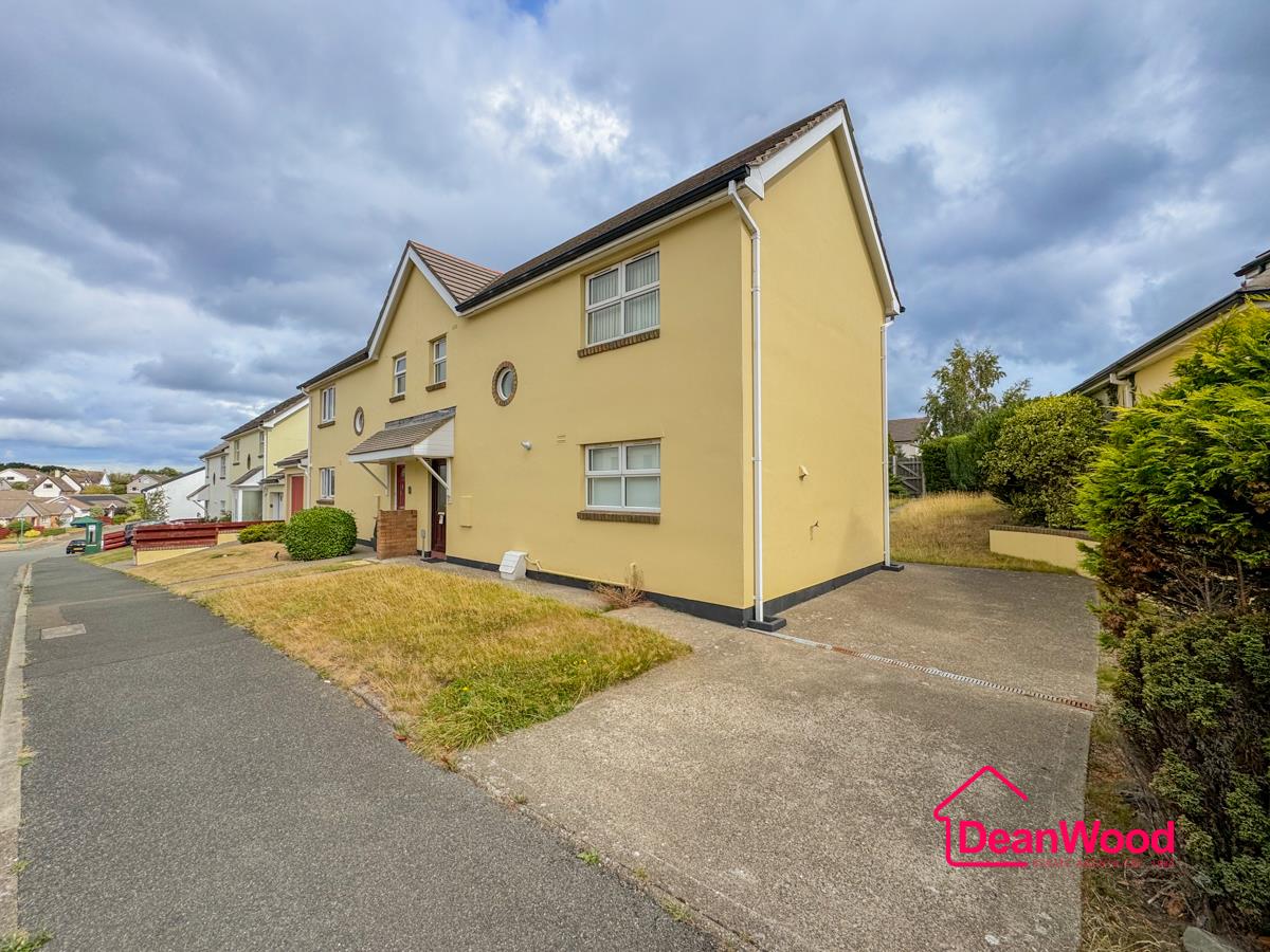 24 Balleigh Court, Ramsey, Isle Of Man. — Photo 2 of 20