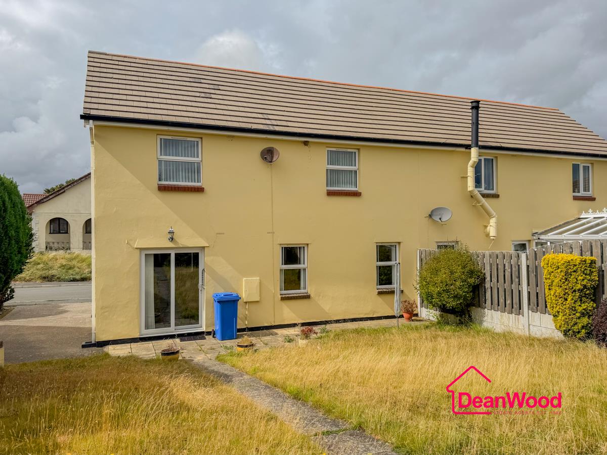 24 Balleigh Court, Ramsey, Isle Of Man. — Photo 4 of 20