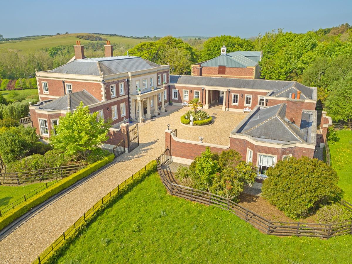 Ballarioghyn House, Ballavale Road, Santon, Isle of Man. — Photo 3 of 65