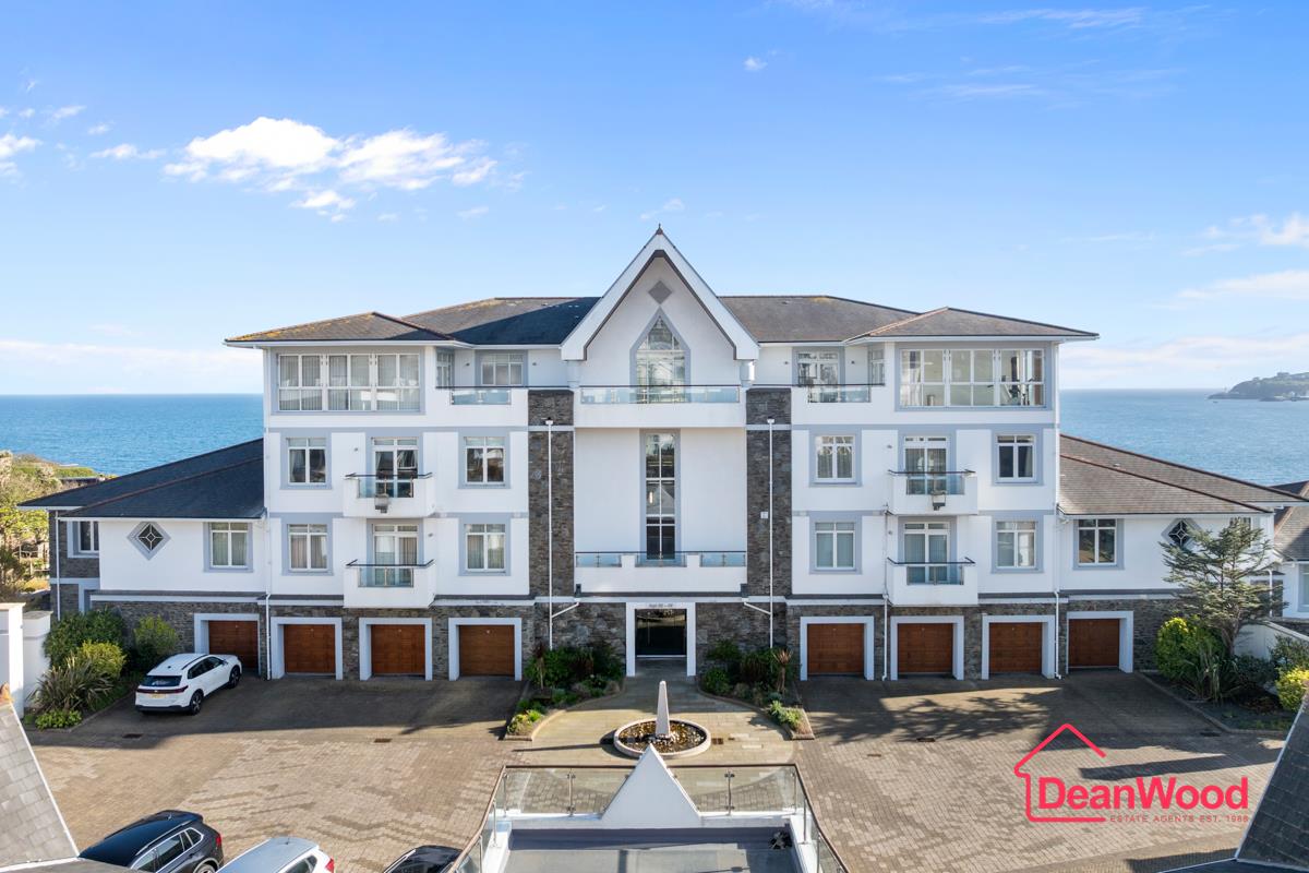Penthouse, Majestic Apartments, King Edward Road, Onchan. — Photo 2 of 57