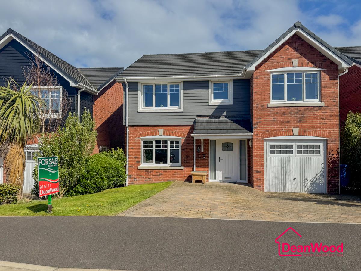 70 Royal Park, Ramsey, Isle Of Man. — Photo 2 of 33