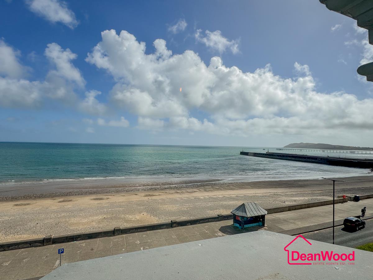 Apartment 14 Burnville Court, Mooragh Promenade, Ramsey. — Photo 3 of 13