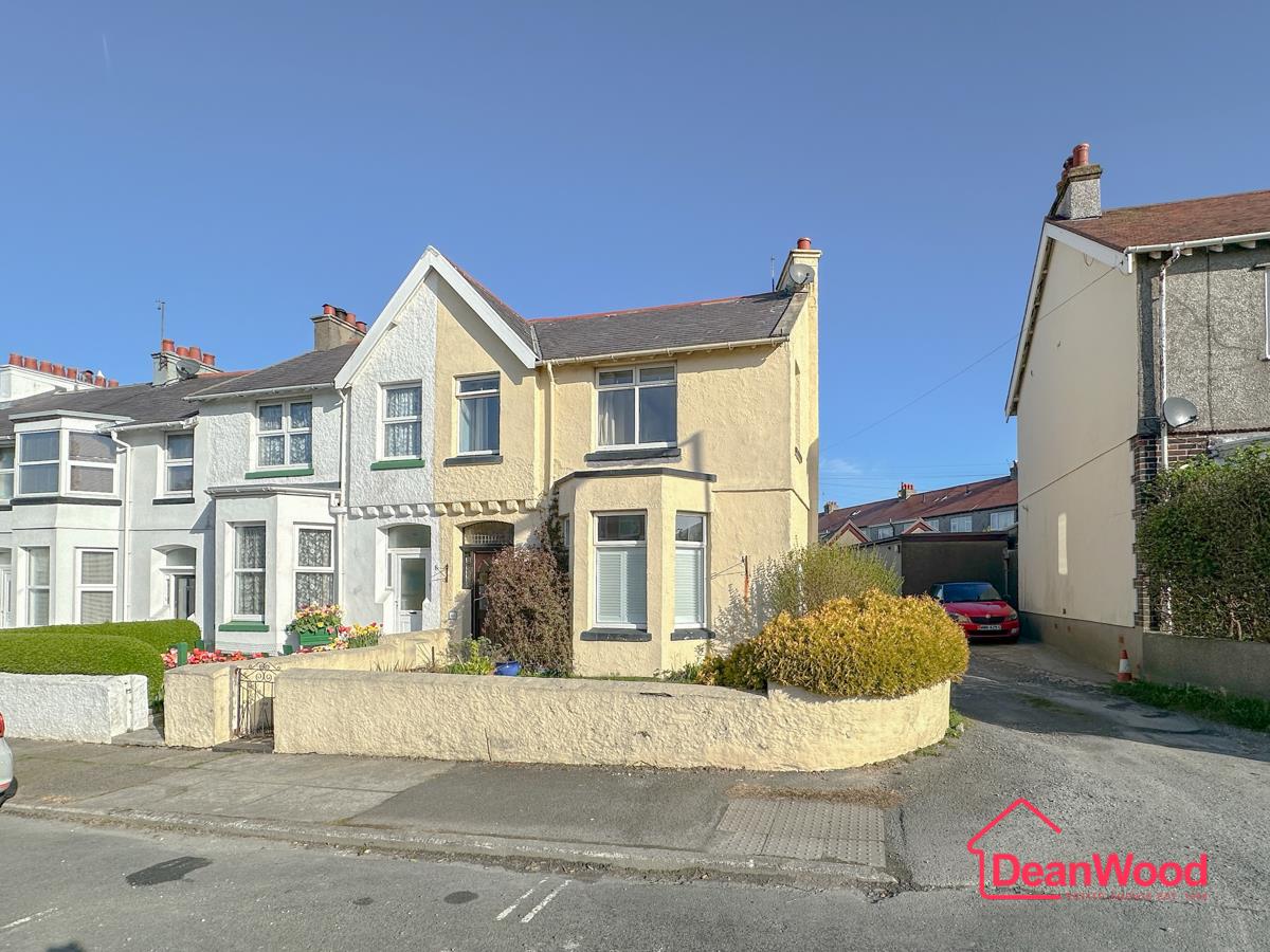 11 Royal Drive, Onchan. — Photo 1 of 33