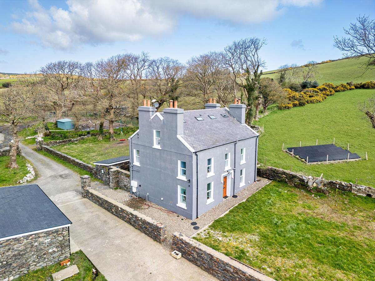 Ballavelt Farm, Hibernian Road, Maughold, Isle Of Man, Bride. — Photo 2 of 22