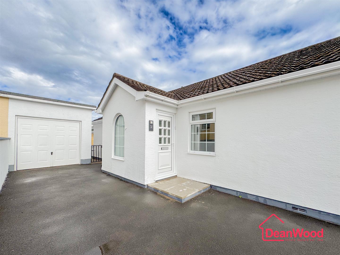 12 Harcroft Avenue, Douglas. — Photo 2 of 22