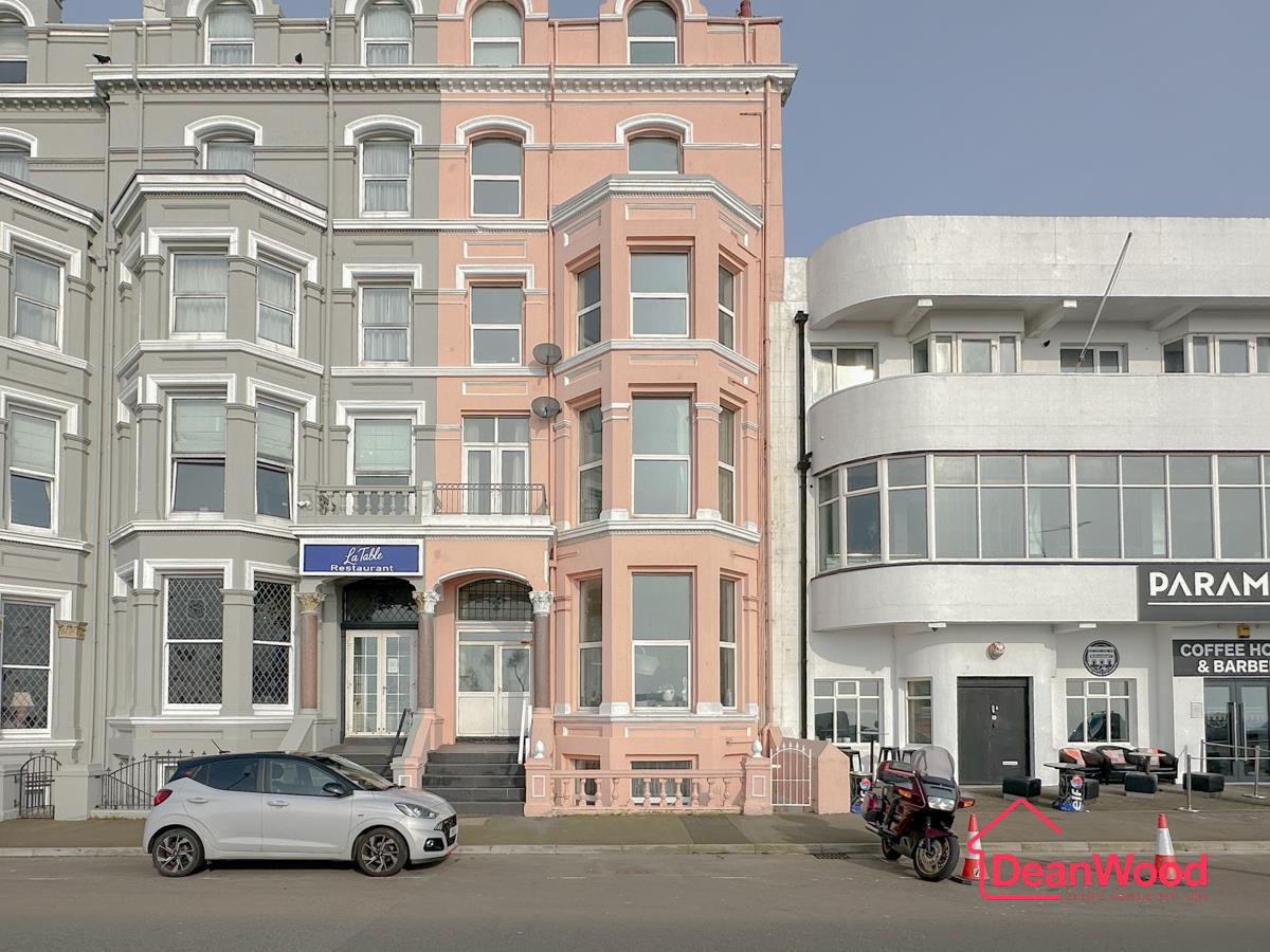 Apartment 1, Lansdowne, Queens Promenade, Douglas. — Photo 1 of 14