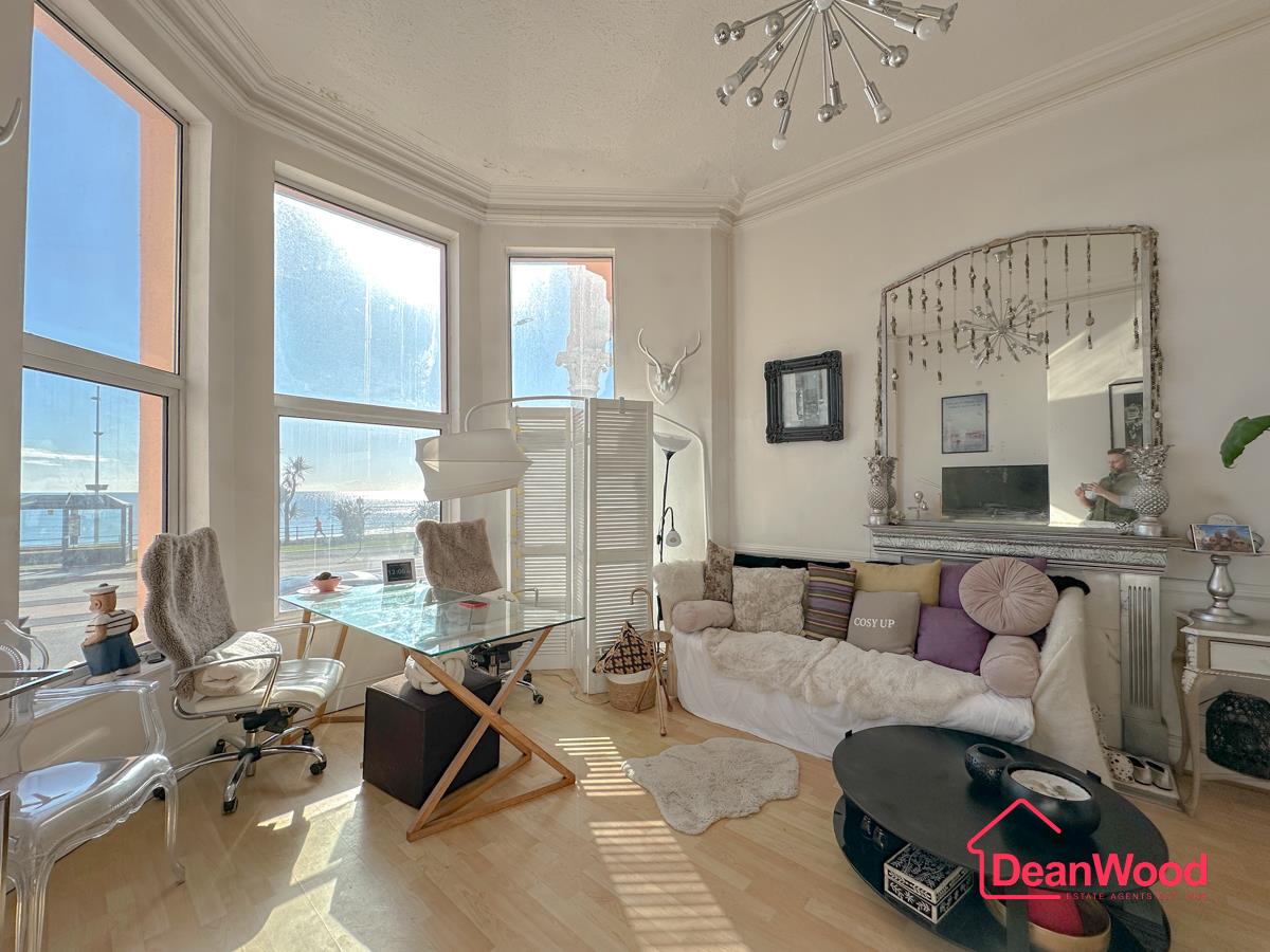 Apartment 1, Lansdowne, Queens Promenade, Douglas. — Photo 3 of 14
