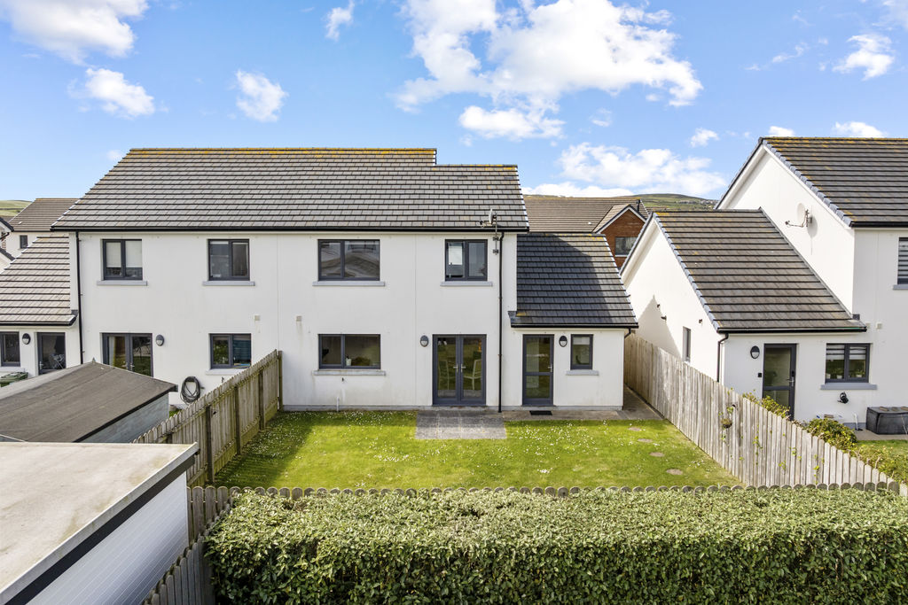 20 South Barrule Avenue, Ballakilley, Port Erin IM9 6DT. — Photo 2 of 21