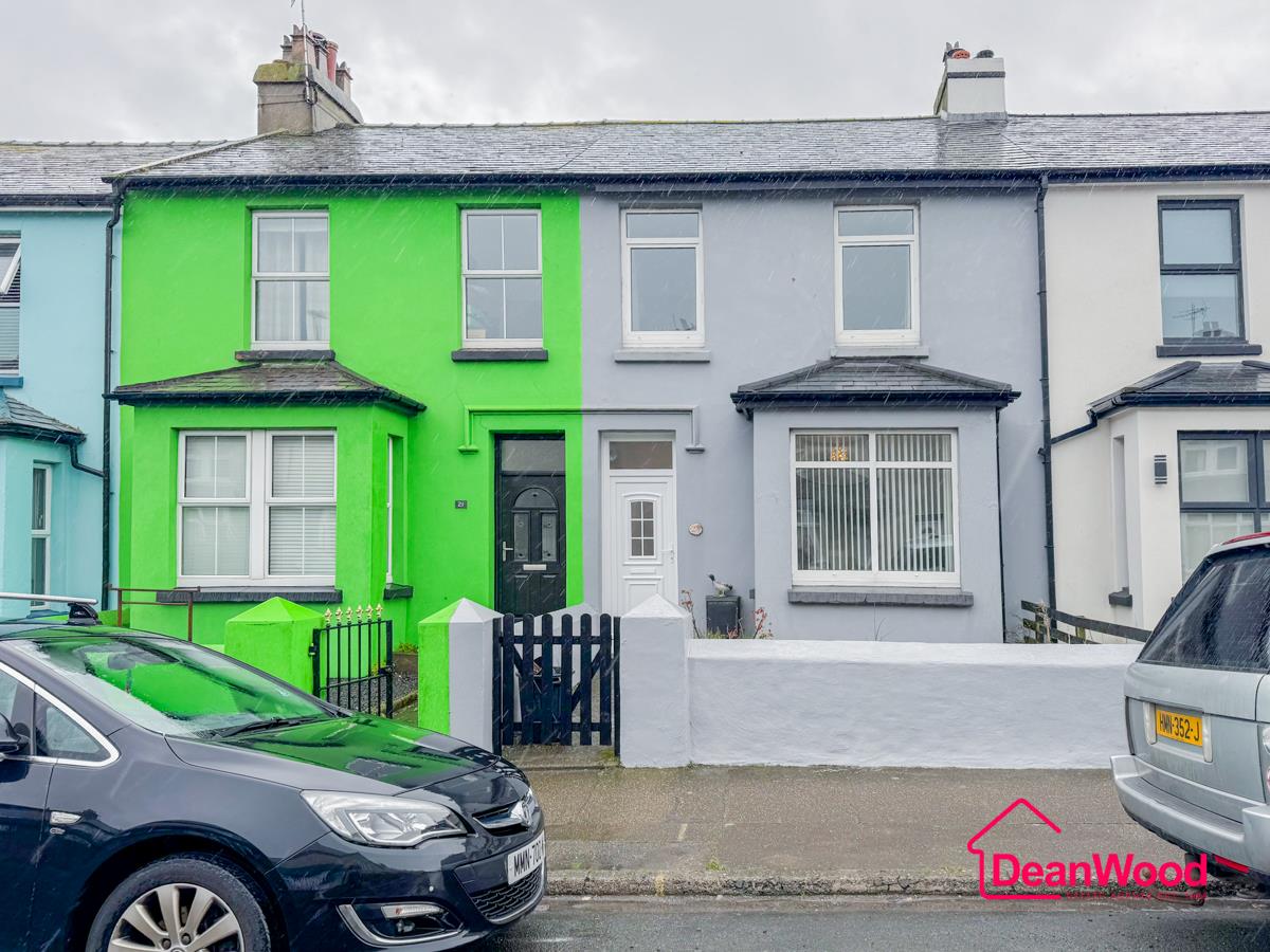 23 Gladstone Avenue, Ramsey. — Photo 2 of 17