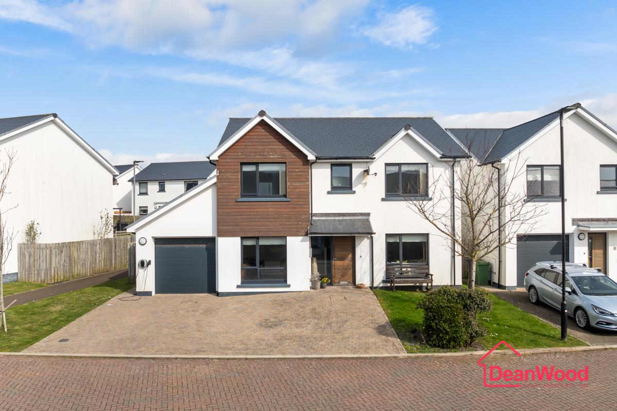 71, Cronk Cullyn, Colby, Isle Of Man. — Photo 1 of 28