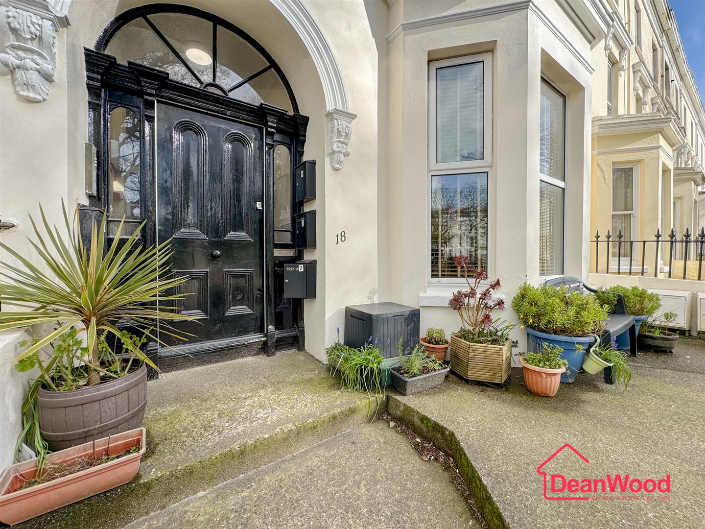 Apartment 2, 18 Derby Square, Douglas, Isle of Man. — Photo 3 of 24