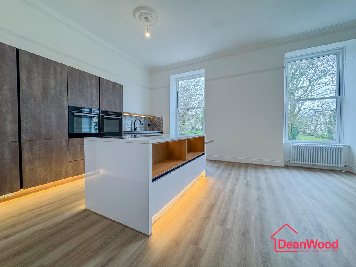 Apartment 2, 18 Derby Square, Douglas, Isle of Man. — Photo 5 of 24