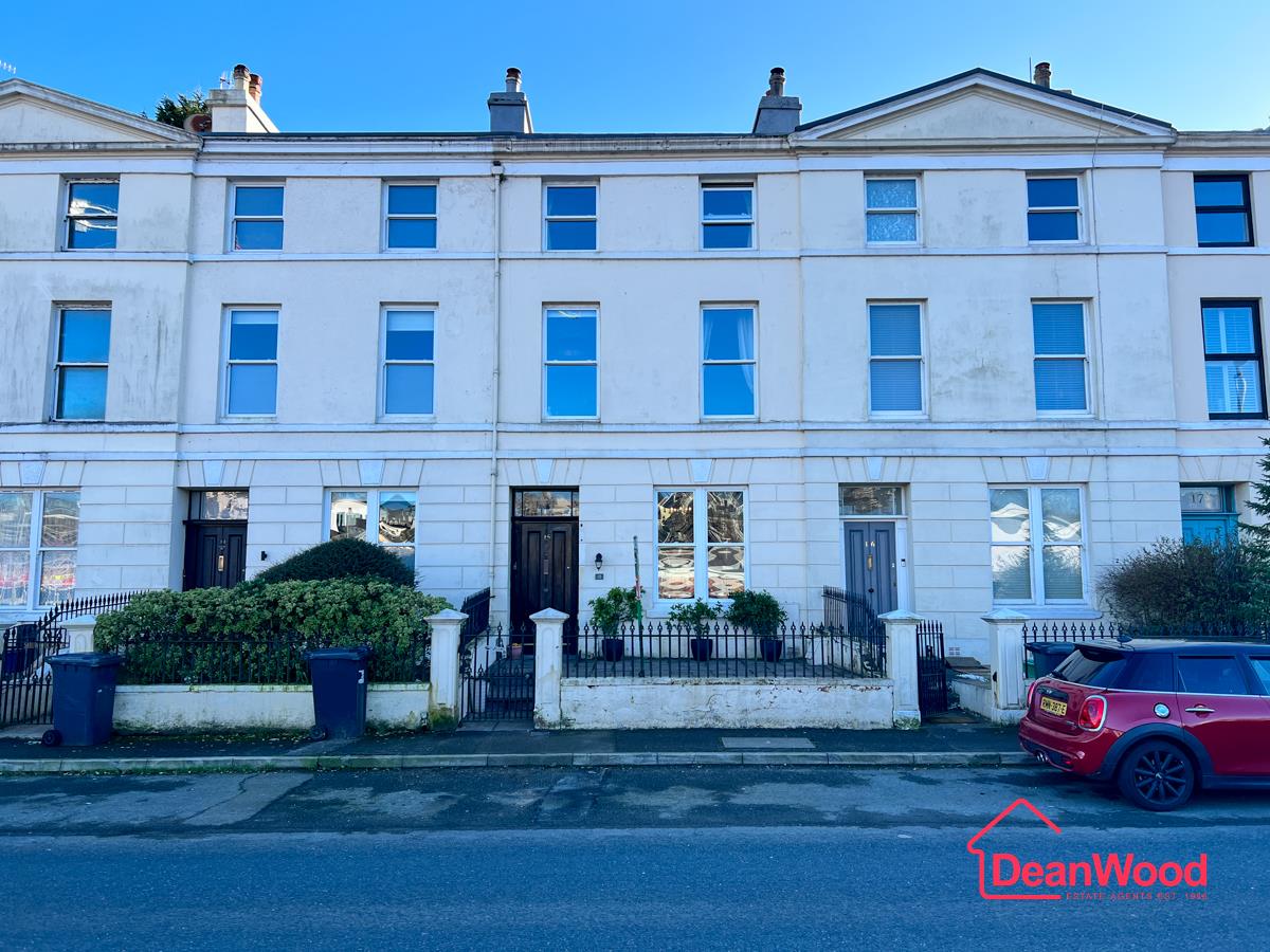 15 Leigh Terrace, Douglas, Isle of Man. — Photo 2 of 34