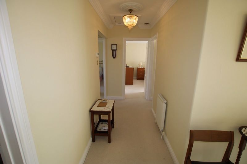3 Queens Drive, Peel IM5 1BH. — Photo 3 of 14
