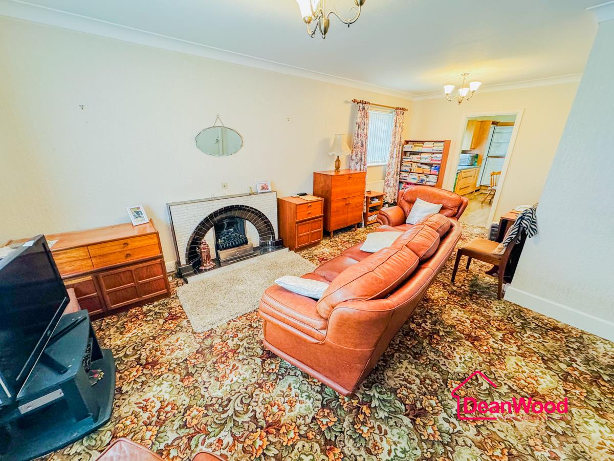 29 Queens Drive West, Ramsey, Isle Of Man. — Photo 5 of 22