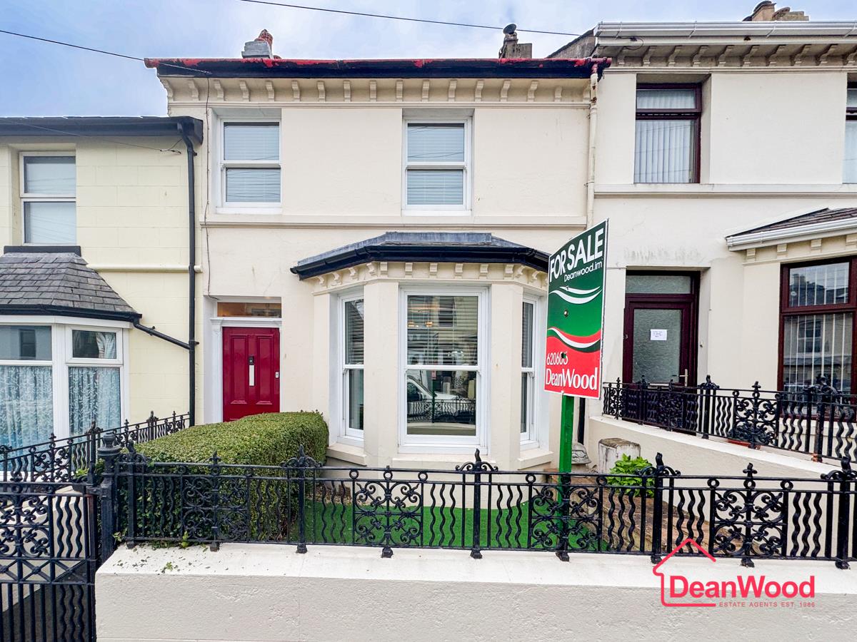 21 Victoria Avenue, Onchan. — Photo 1 of 11