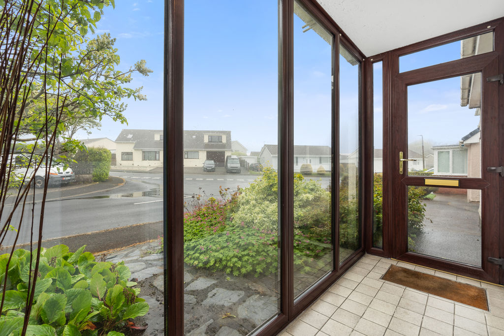 1 Cronk Avenue, Onchan IM3 3DG. — Photo 2 of 25