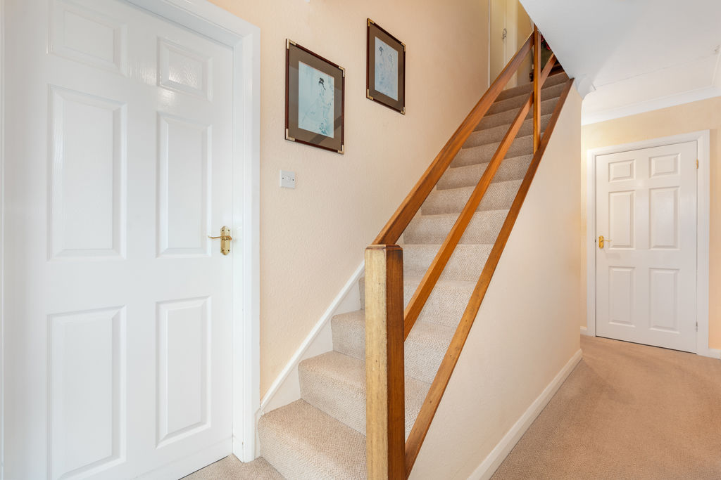 1 Cronk Avenue, Onchan IM3 3DG. — Photo 3 of 25