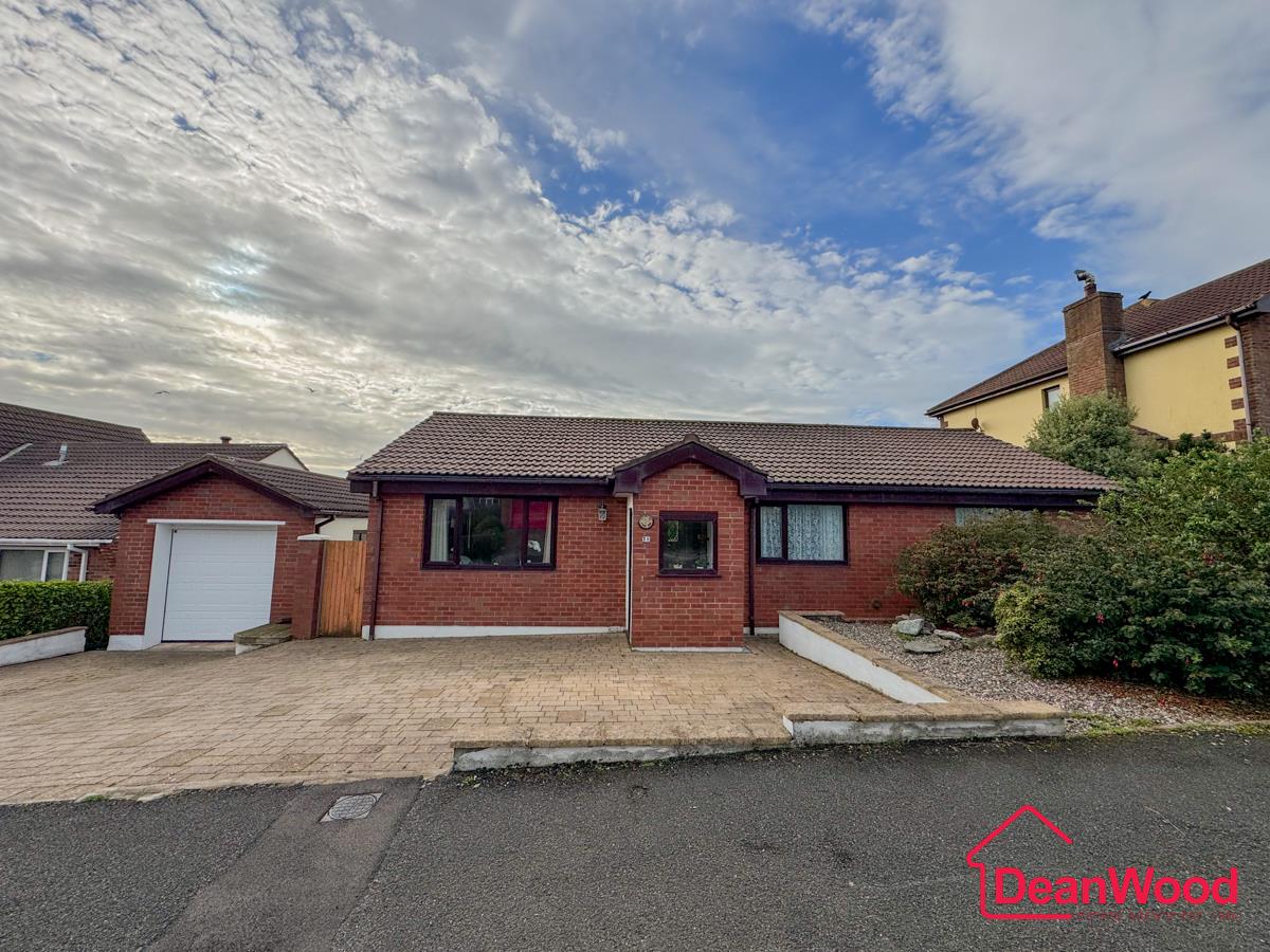 28 Rhenwyllan Close, Port St. Mary, Isle of Man, Port St Mary. — Photo 1 of 33
