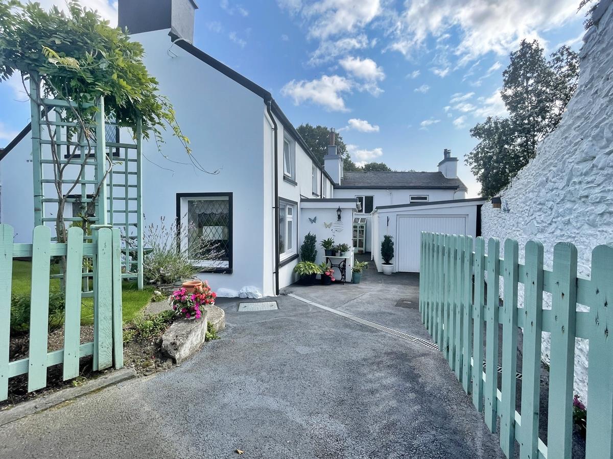 The Cottage, New Castletown Road, Douglas, Castletown. — Photo 3 of 31