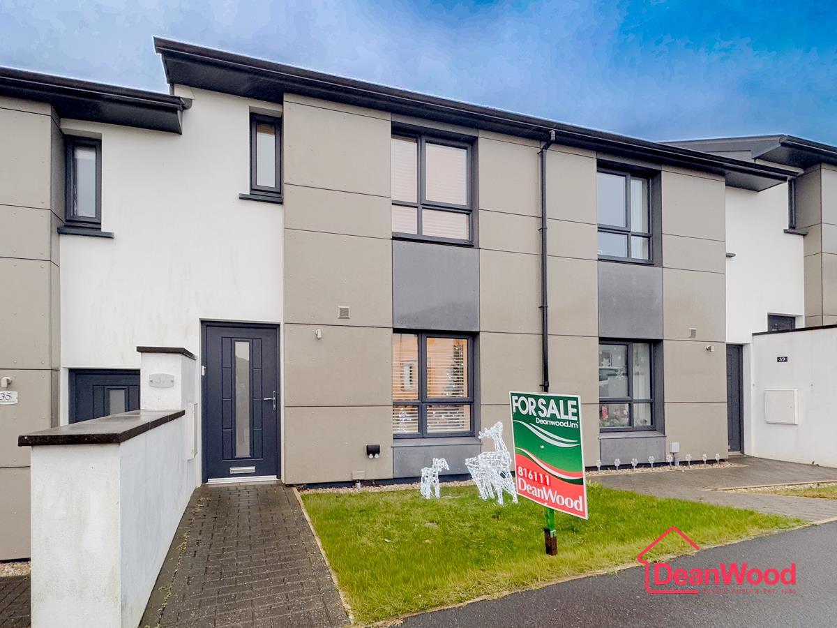 Clifton Drive, Ramsey, Isle of Man. — Photo 1 of 19
