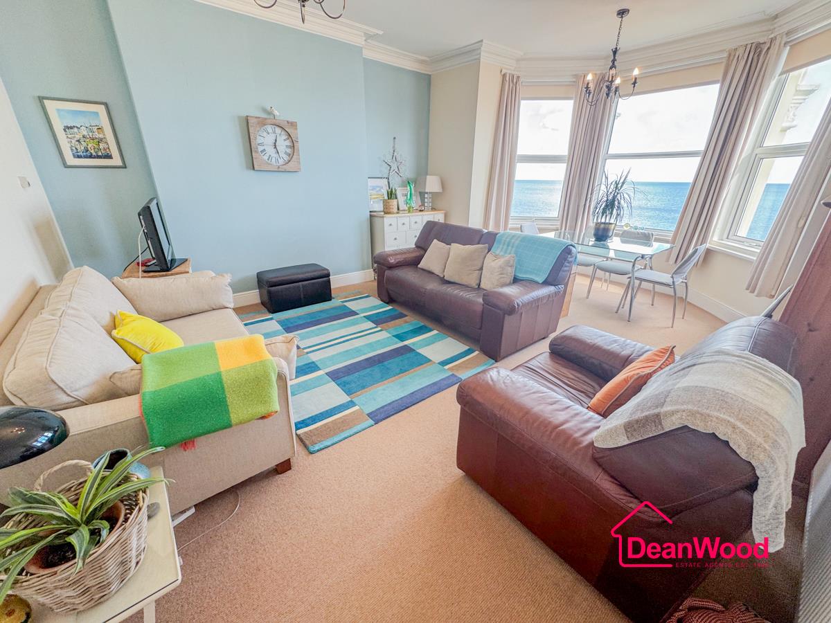 Apartment 14 Isle of Alanis, Ramsey. — Photo 4 of 17