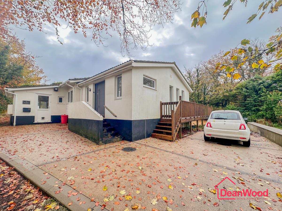 The Bungalow, Fuchsia Gardens, Mount Rule, Douglas. — Photo 2 of 38