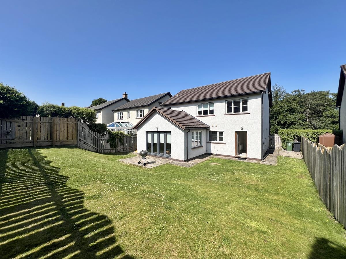 12, Manor Woods, Douglas. — Photo 2 of 30