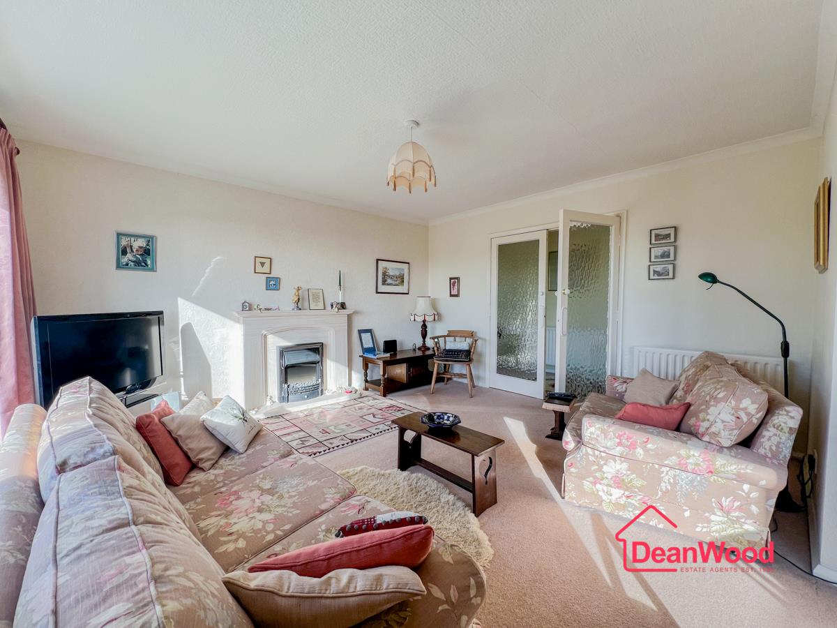 15, Cronk Avenue, Birch Hill, Onchan. — Photo 5 of 25