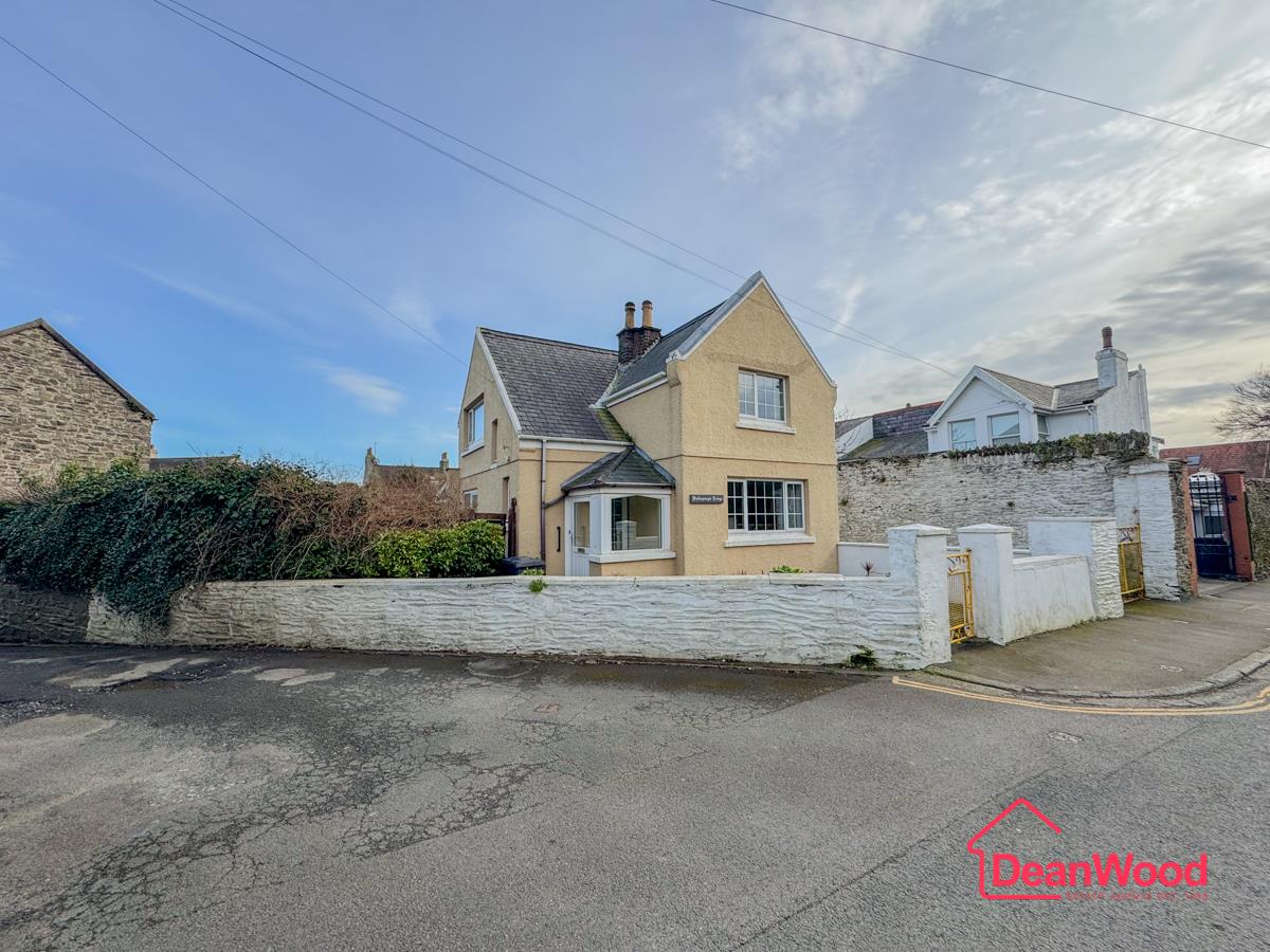 Ballaquayle Lodge, Lower Dukes Road, Douglas, Isle Of Man. — Photo 1 of 29