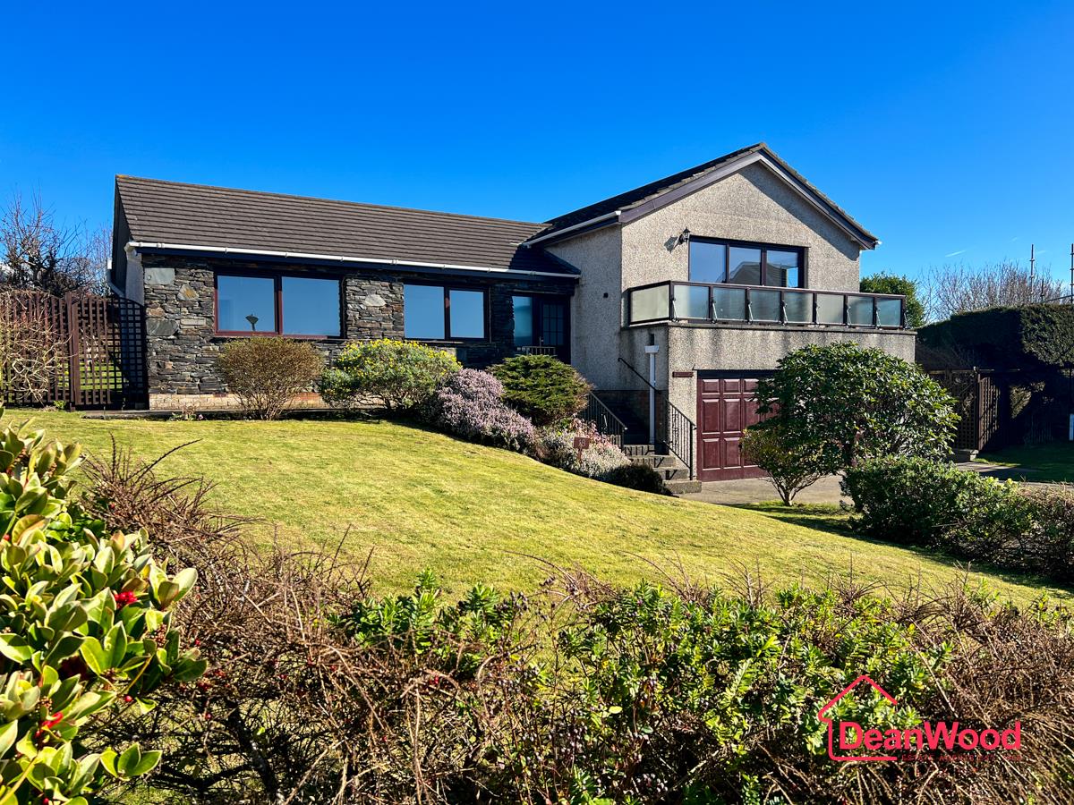 18 Banks Howe, Onchan, Isle of Man. — Photo 1 of 30