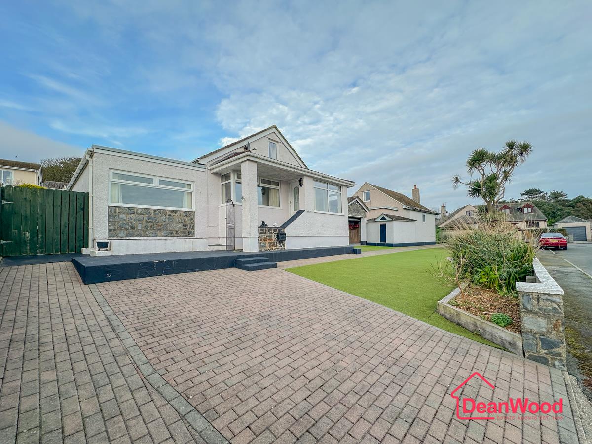 Elstan, Ballagale Close, Port Erin, Isle of Man. — Photo 1 of 30