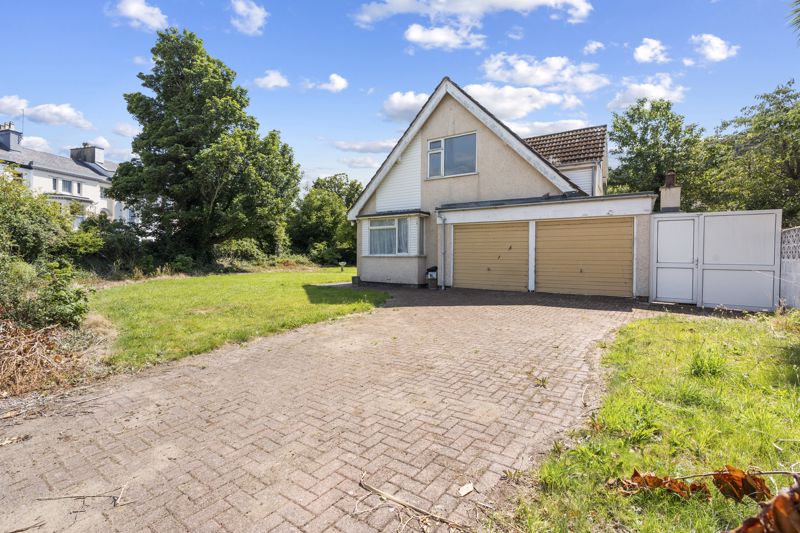 1 Ballure Grove, Ramsey IM8 1NF. — Photo 2 of 26