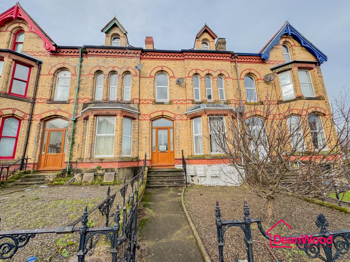 2 Maycroft, Mayhill, Ramsey, Isle Of Man. — Photo 1 of 12