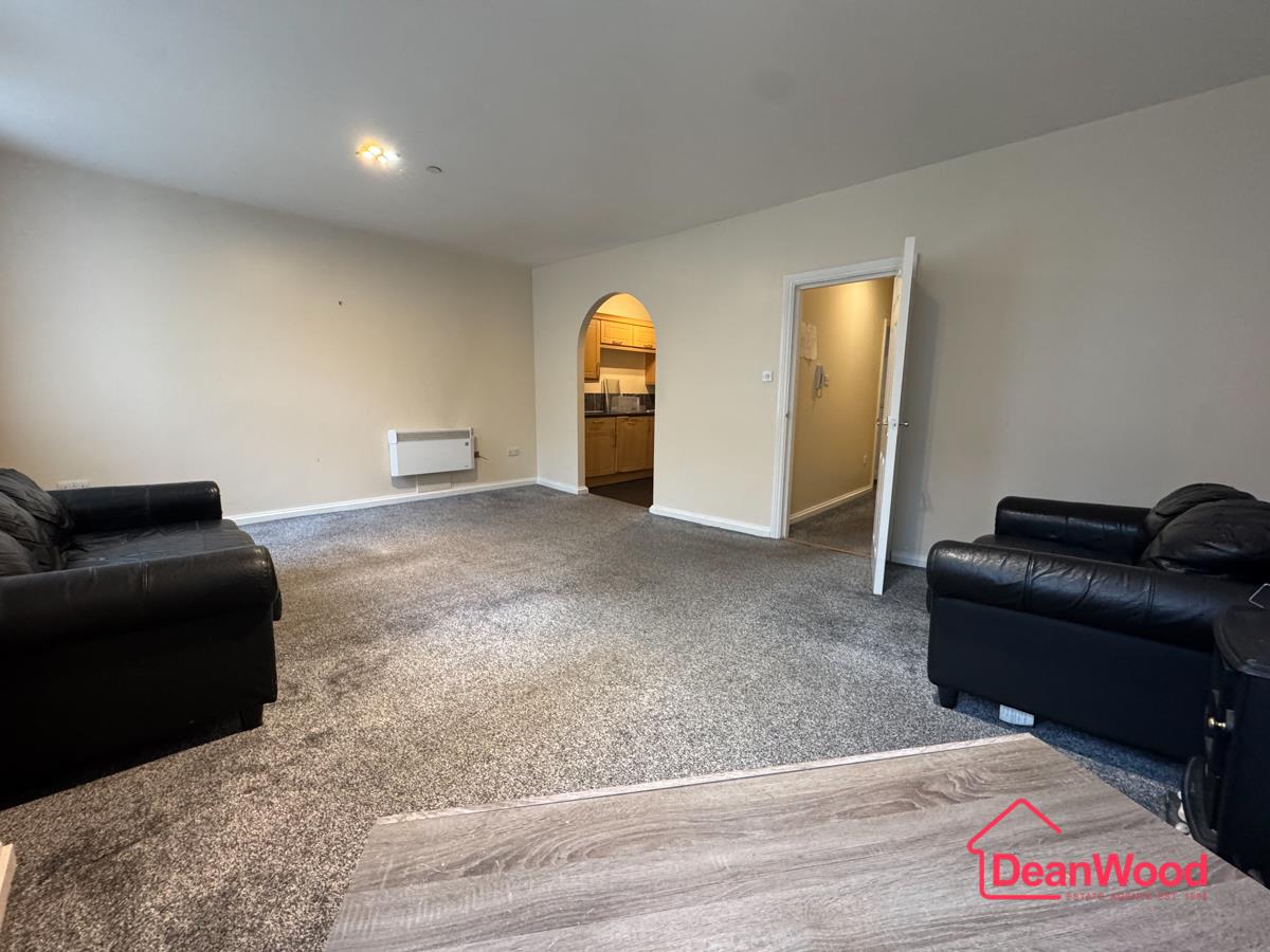 Flat 4 Sandringham, Church Road Marina, Douglas, Isle Of Man. — Photo 4 of 13