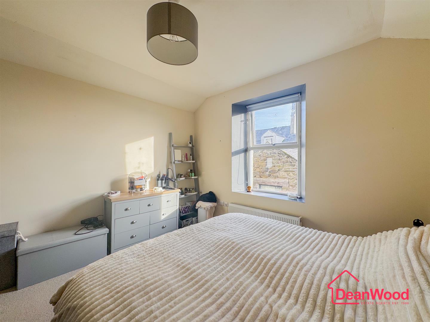 Flat 2, 120 Bucks Road, Douglas. — Photo 4 of 16