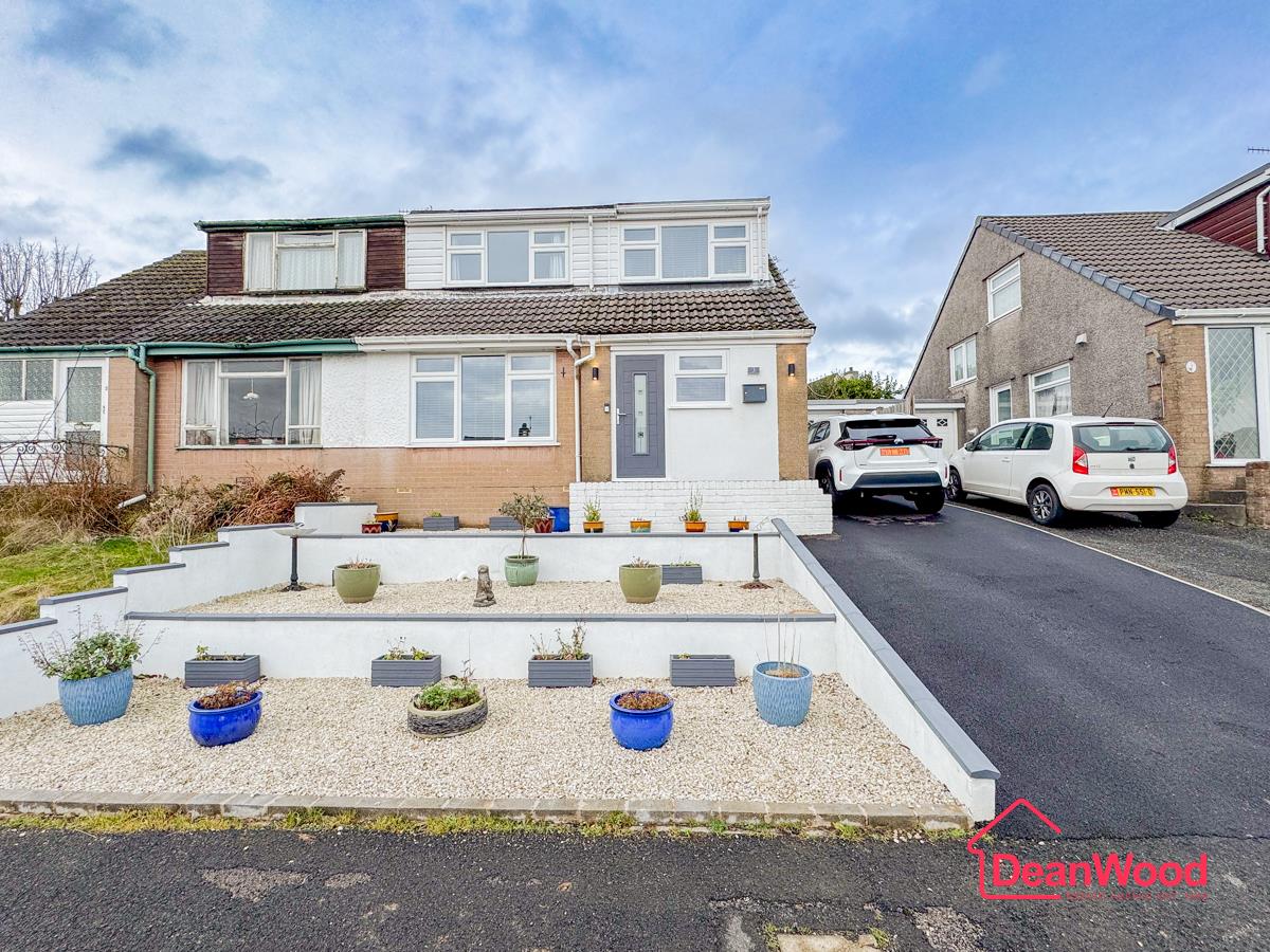 3 Birchleigh Close, Onchan. — Photo 1 of 32