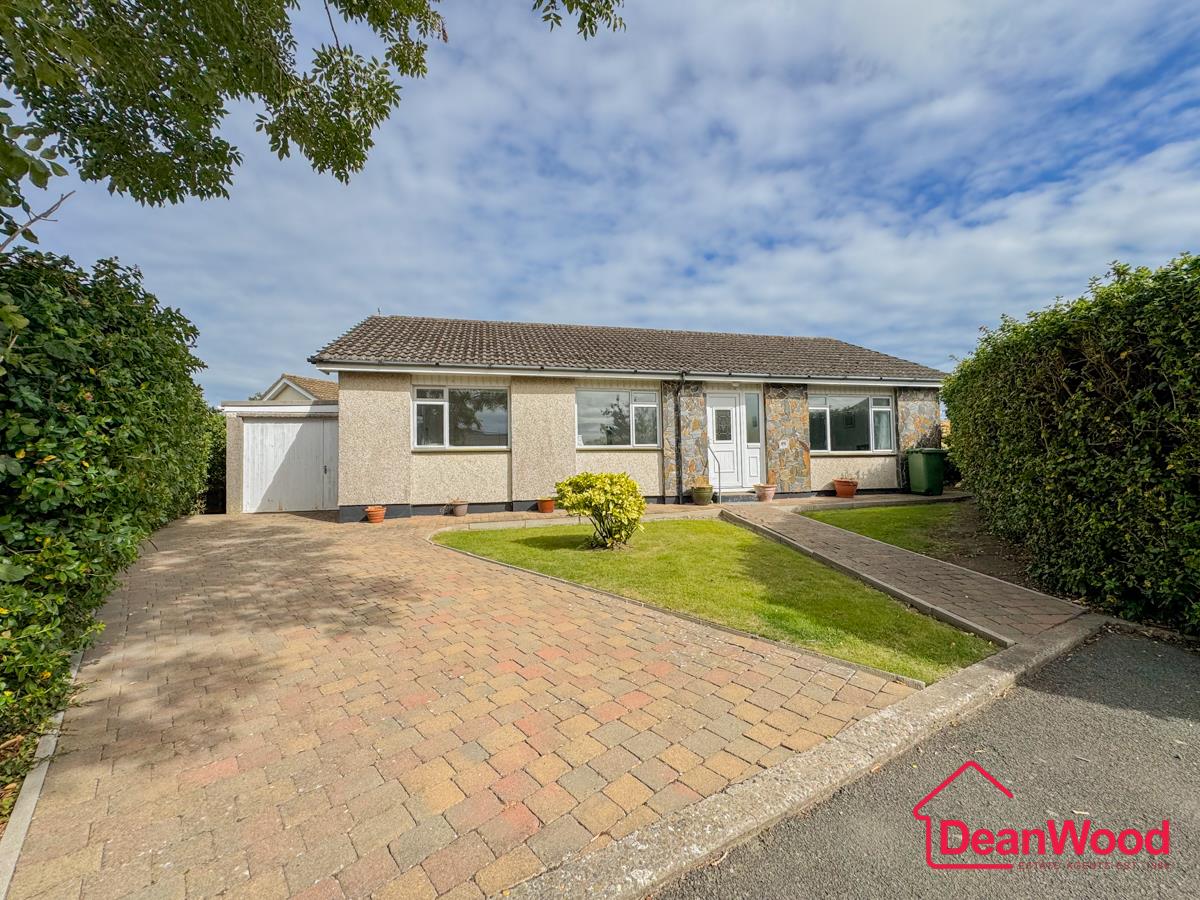 65, Lilac Grove, Silverburn, Ballasalla, Isle Of Man. — Photo 1 of 27