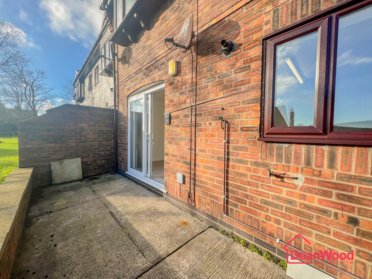 57 Saddle Mews, Douglas, Isle of Man. — Photo 3 of 14