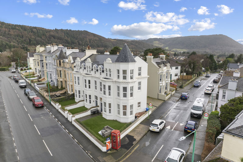 12 May Hill, Ramsey IM82HJ. — Photo 4 of 26