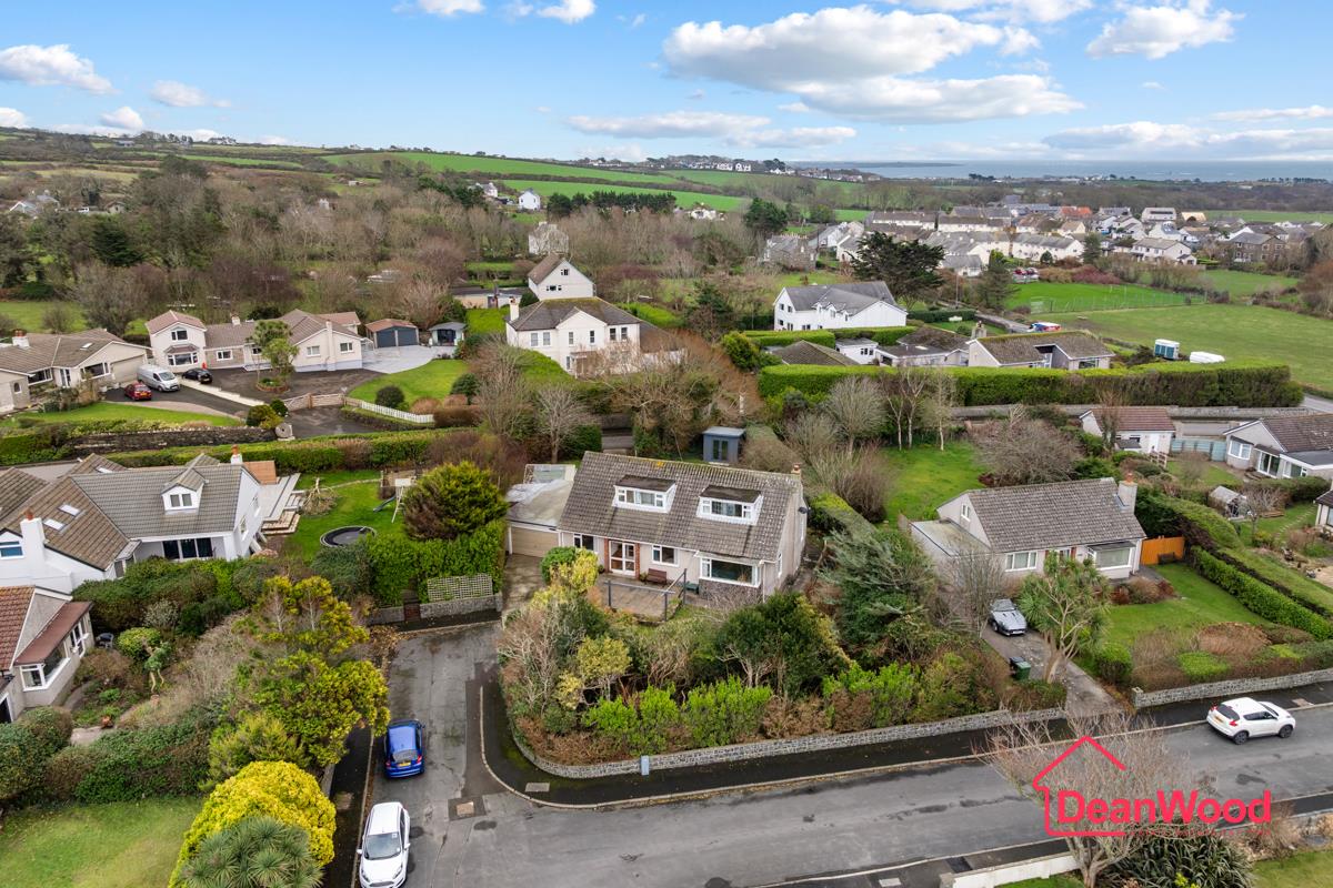 Erins Court, Ballagale Avenue, Port Erin, Isle of Man. — Photo 1 of 40