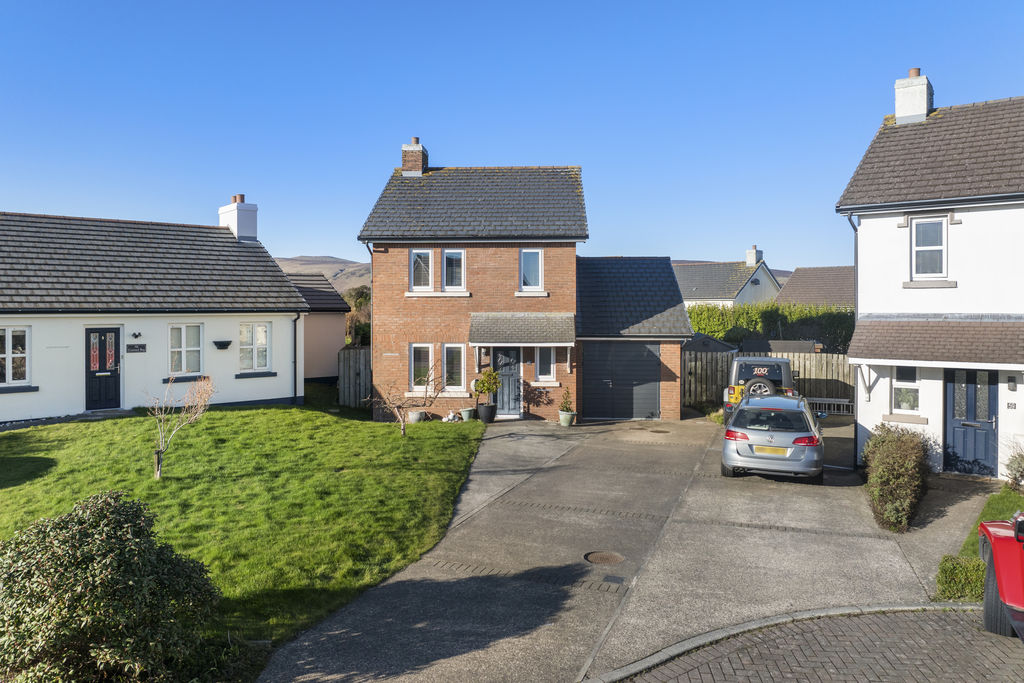 57 All Saints Park, Lonan IM4 7LD, Laxey. — Photo 1 of 26