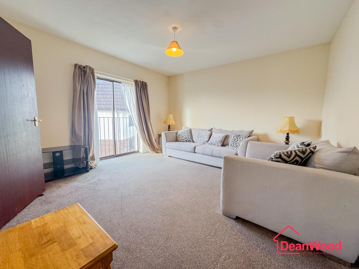 Apt 12, Oakhill Court, Douglas, Isle Of Man. — Photo 4 of 11