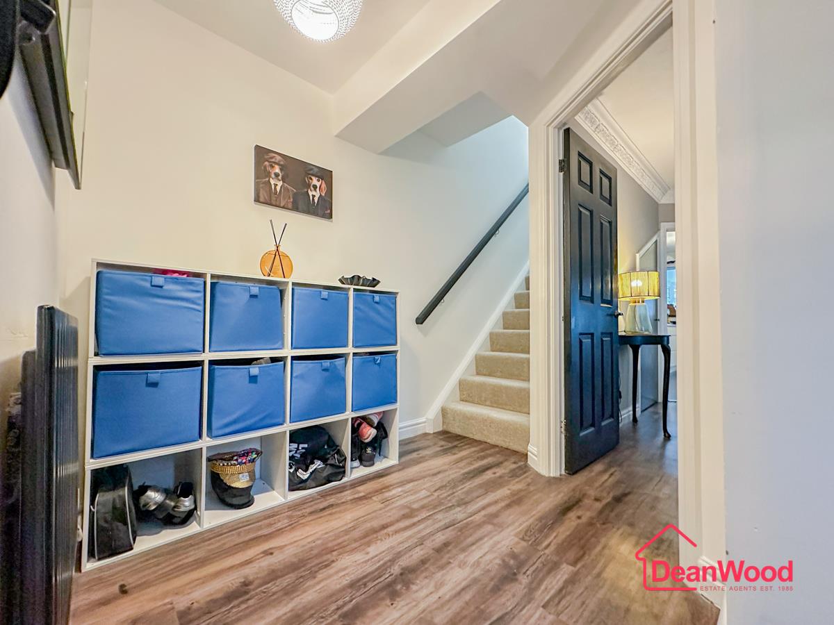 6 Larch Hill, Douglas. — Photo 2 of 38
