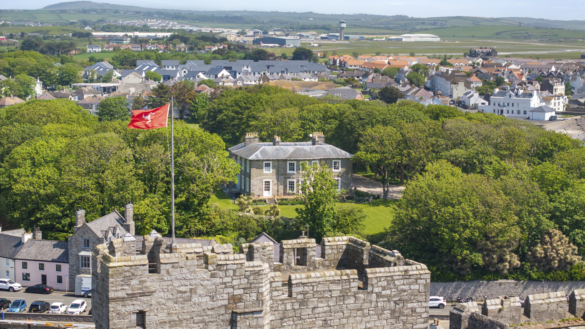 Lorne House, Douglas Street, Castletown, IM9 1AZ. — Photo 1 of 119