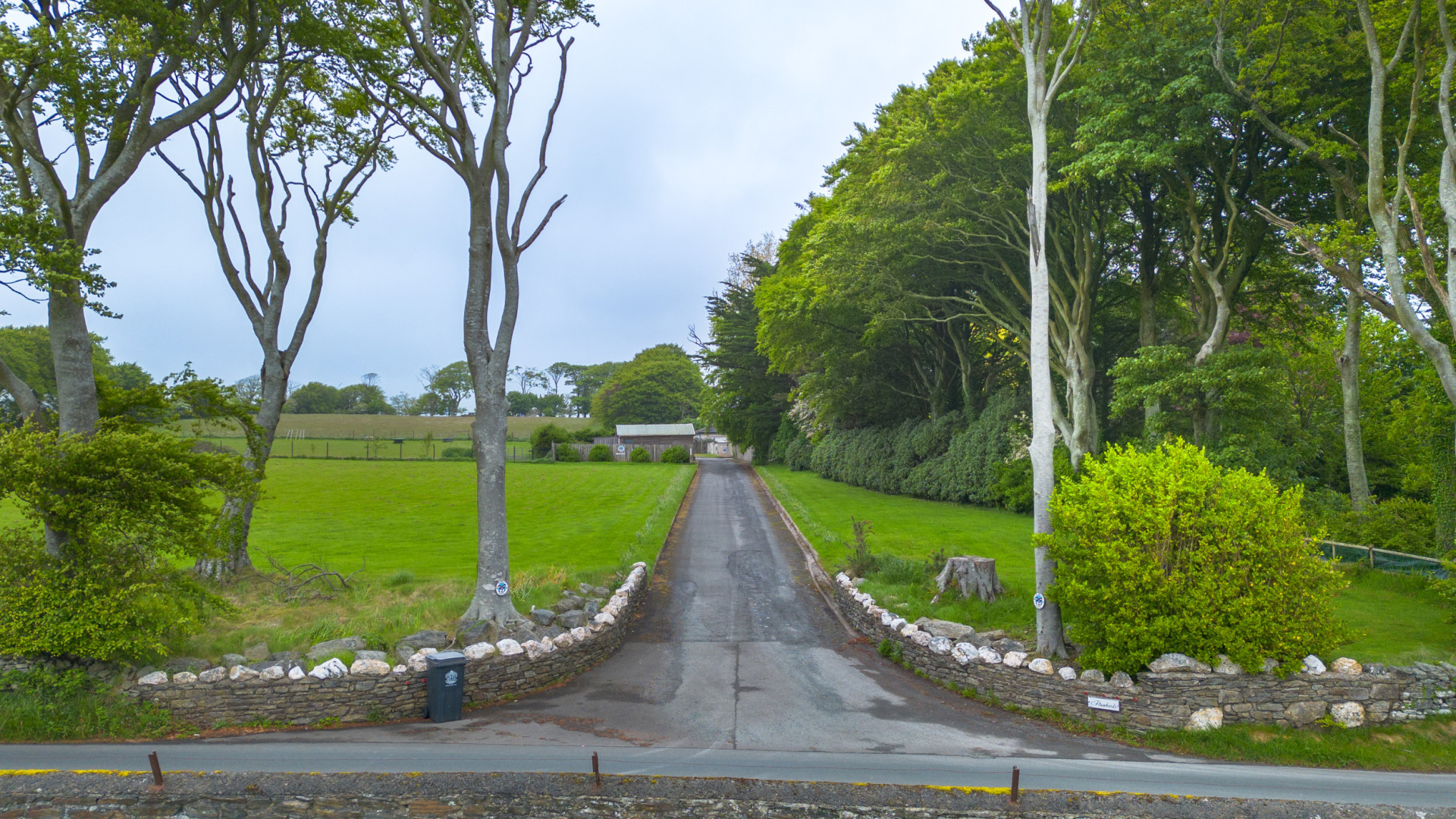 Flambards, West Baldwin Road, Mount Rule, Braddan, IM4 4HS. — Photo 4 of 45