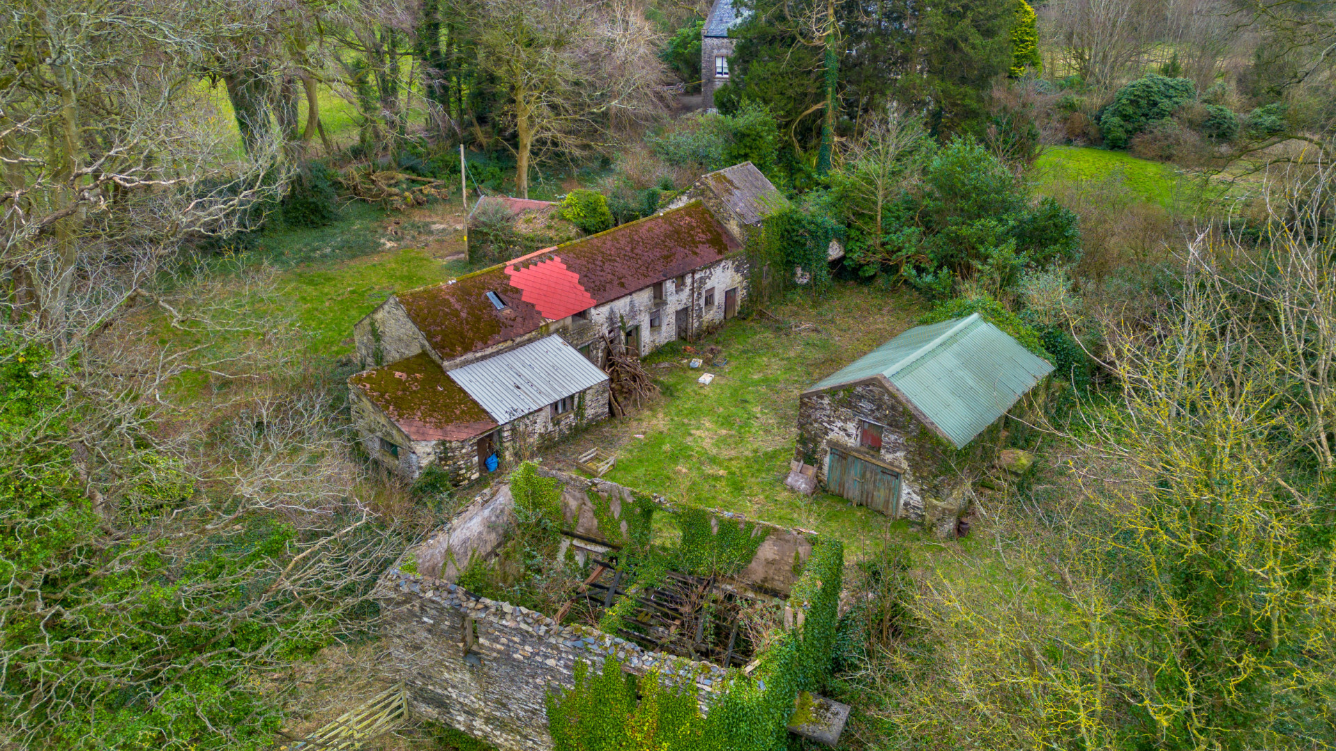 Outbuildings, Glen Mooar Road, St. John's, IM4 3AQ, St Johns. — Photo 1 of 14